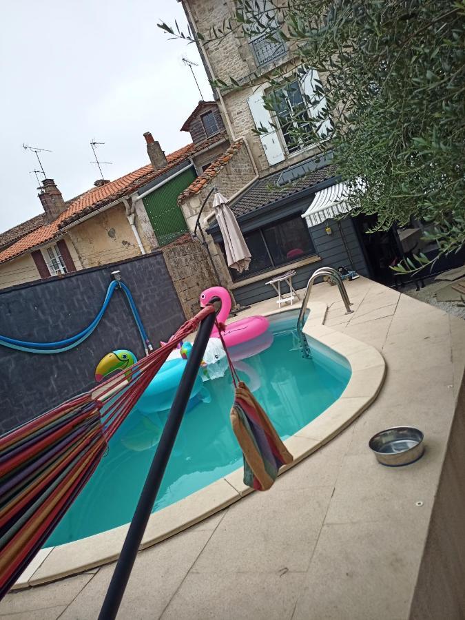 Apartamento Belle Chambre D'Hote Pour 2 A 4 Personnes Chef-Boutonne Exterior foto
