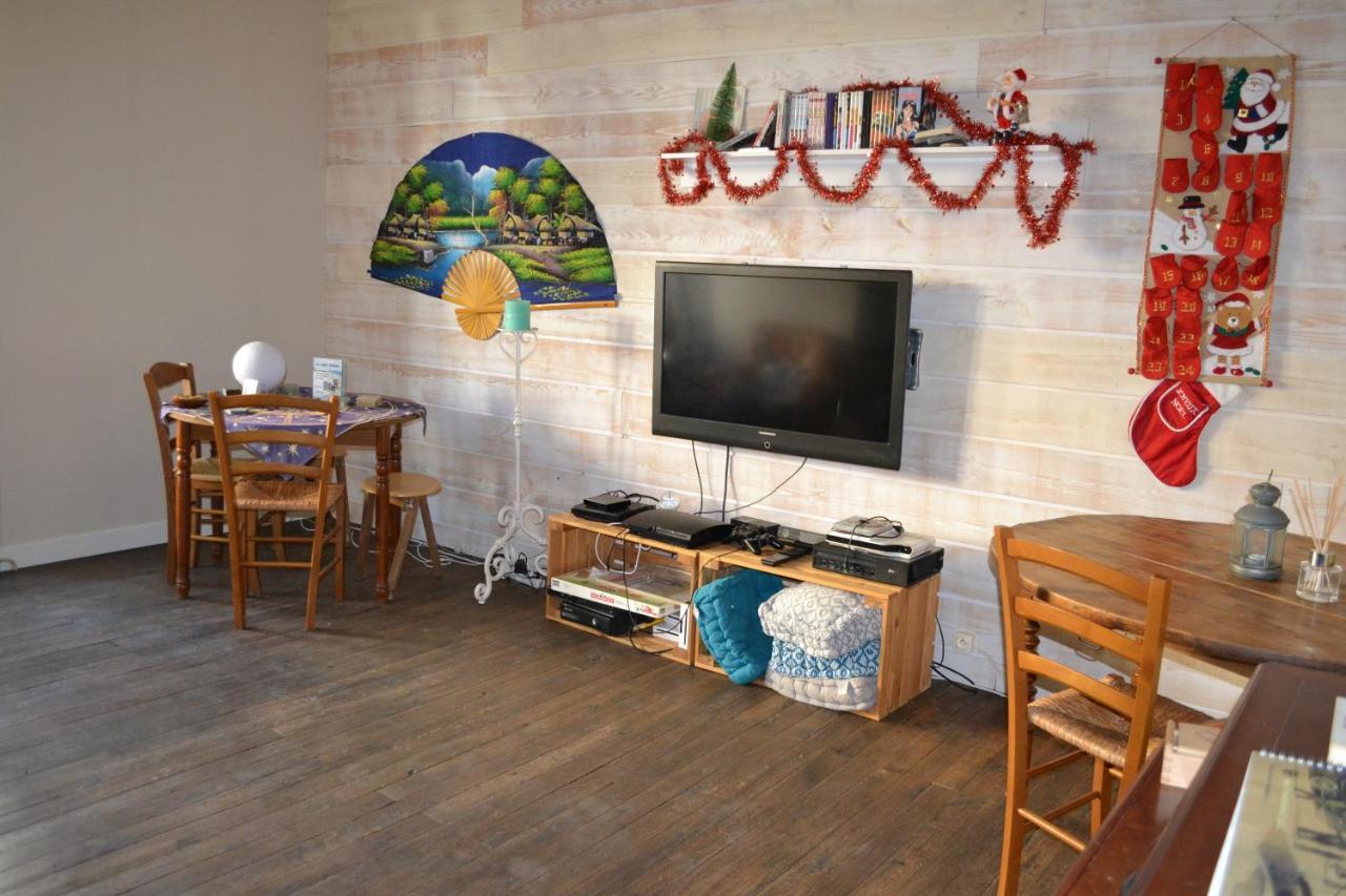 Apartamento Belle Chambre D'Hote Pour 2 A 4 Personnes Chef-Boutonne Exterior foto